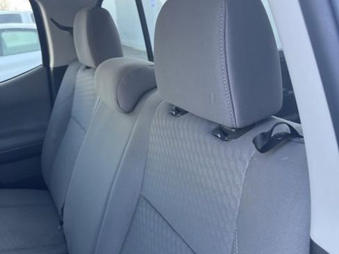 Used 2023 Toyota Tacoma SR5 w/ Black Out Package (TMS) image 9