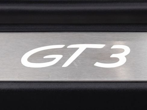 Used 2018 Porsche 911 GT3 image 59