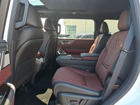 New 2026 INFINITI QX80 Autograph w/ Premium Cargo Package AWD/4WD image 6