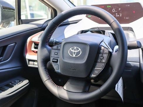 New 2026 Toyota Prius Plug-In Hybrid FWD image 16