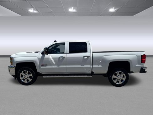 Used 2019 Chevrolet Silverado 2500 LTZ w/ Duramax Plus Package AWD/4WD image 6