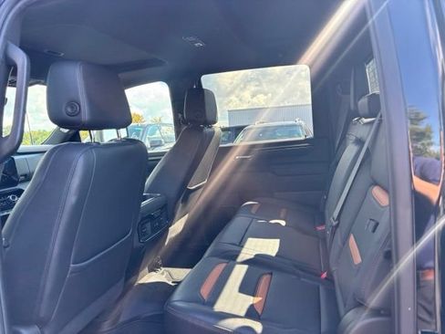 Used 2024 GMC Sierra 2500 AT4 w/ AT4 Premium Plus Package AWD/4WD image 8