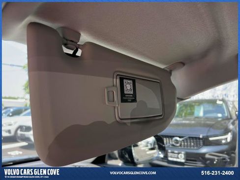 Certified 2025 Volvo XC60 B5 Ultra w/ Protection Package Premier image 33