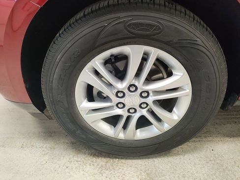 Used 2018 Buick Enclave Essence image 20