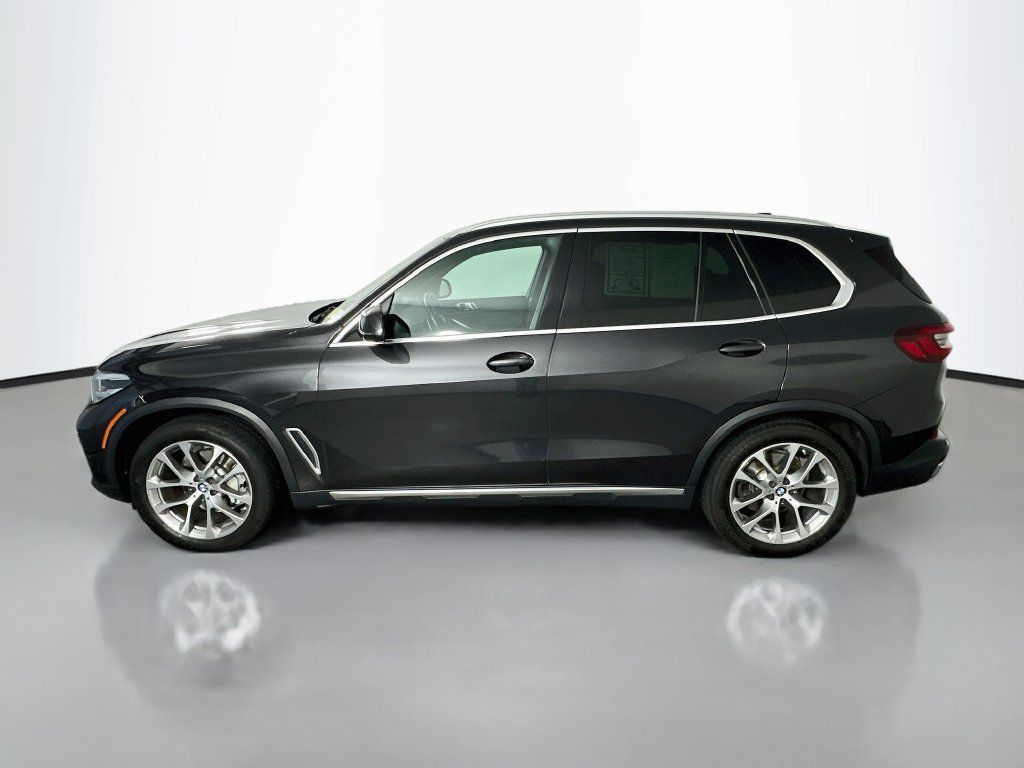 Used 2023 BMW X5 xDrive40i AWD/4WD image 4
