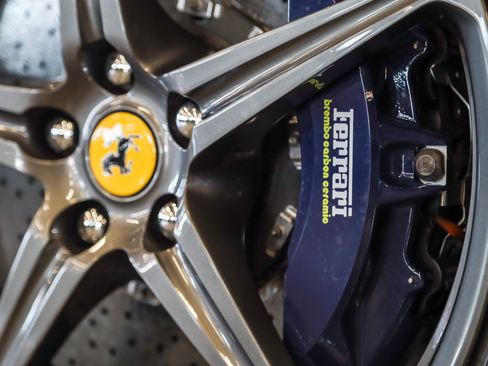 Used 2015 Ferrari 458 Spider RWD image 35