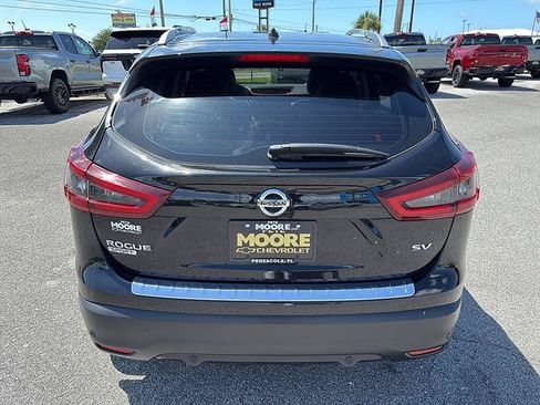 Used 2022 Nissan Rogue Sport SV w/ Technology Package FWD image 7