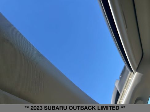 Used 2023 Subaru Outback Limited image 32