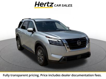 Used 2025 Nissan Pathfinder SV