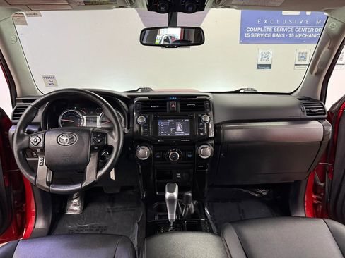Used 2019 Toyota 4Runner TRD Off-Road Premium AWD/4WD image 9
