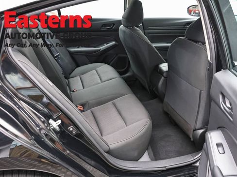 Used 2024 Nissan Altima 2.5 S FWD image 21