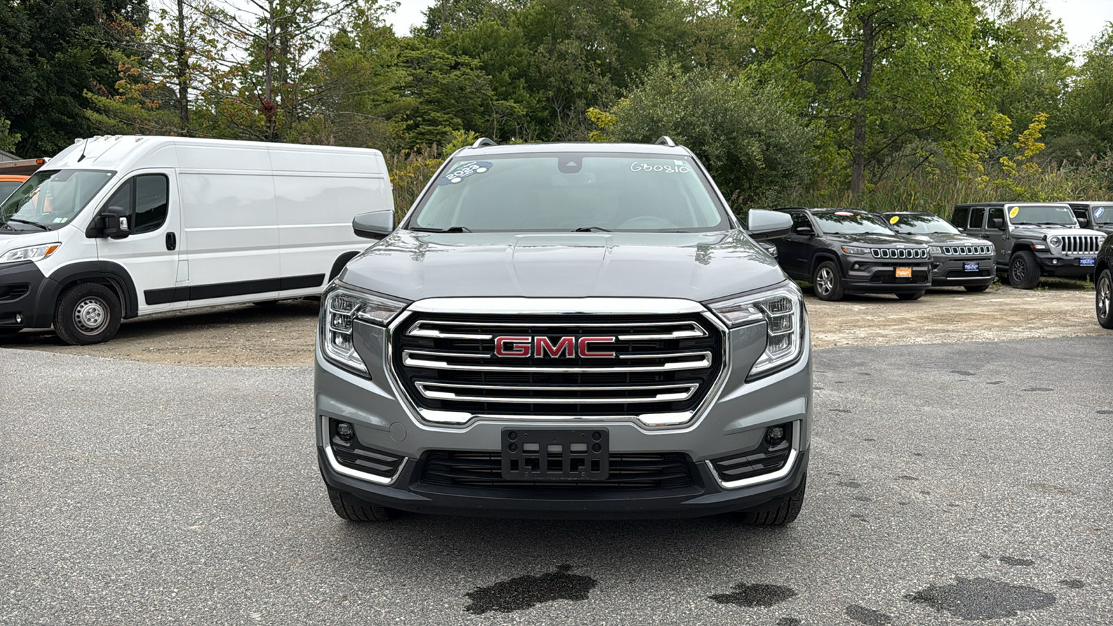 Used 2023 GMC Terrain SLT AWD/4WD image 3