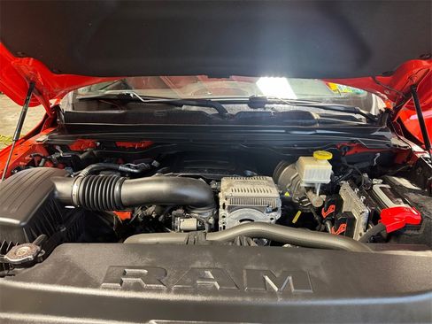 Used 2021 RAM 1500 Big Horn w/ Built-to-serve Edition image 27