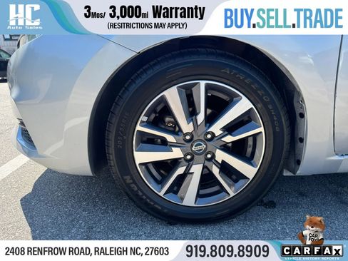 Used 2020 Nissan Versa SV FWD image 10