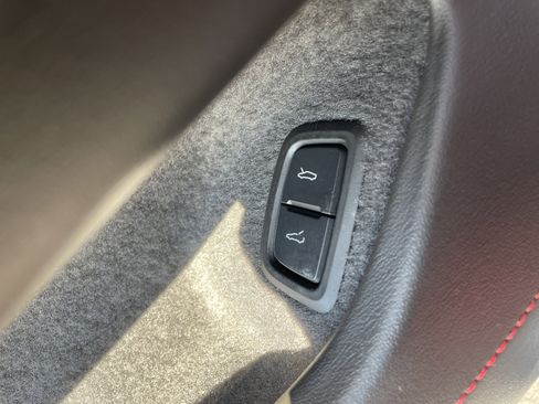 Used 2024 Chevrolet Corvette Stingray Coupe w/ 1LT image 27