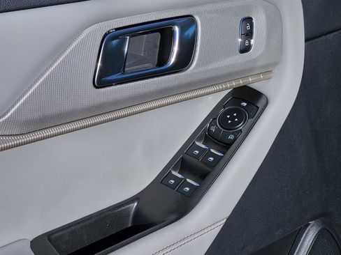 New 2026 Ford Explorer Active w/ Active Comfort Package image 25