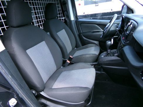 Used 2019 RAM ProMaster City Tradesman FWD image 11