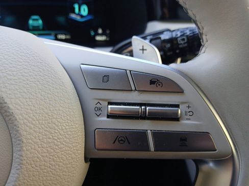 Used 2023 Hyundai Palisade Calligraphy image 22