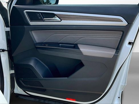 Used 2021 Volkswagen Atlas SEL image 27