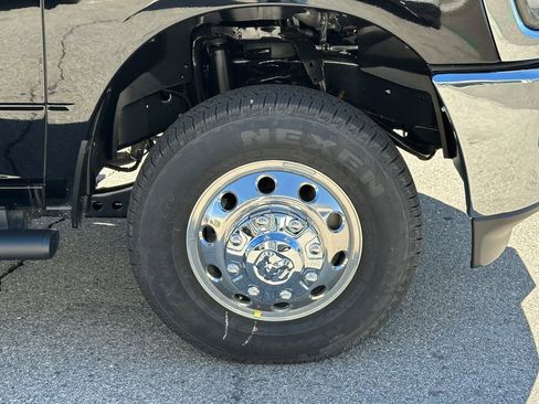 New 2026 RAM 3500 Tradesman image 14