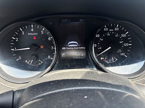 Used 2019 Nissan Rogue SV w/ Premium Package FWD image 12