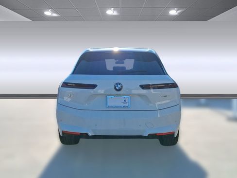 New 2026 BMW iX xDrive60 image 9