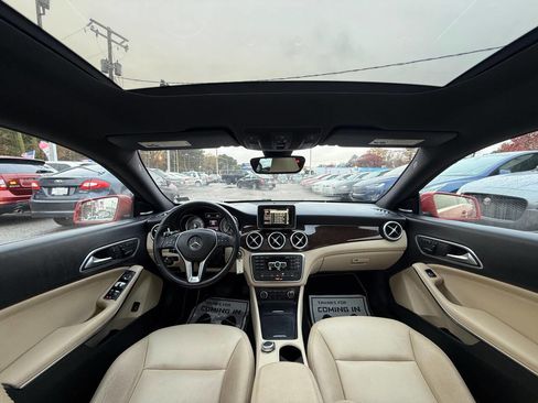Used 2014 Mercedes-Benz CLA 250 image 9