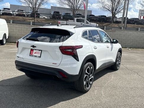 New 2026 Chevrolet Trax RS w/ Driver Confidence Package FWD image 4