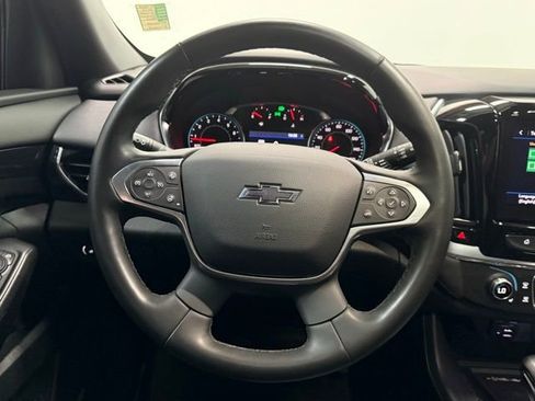 Used 2023 Chevrolet Traverse RS AWD/4WD image 17