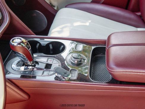 Used 2019 Bentley Bentayga image 71