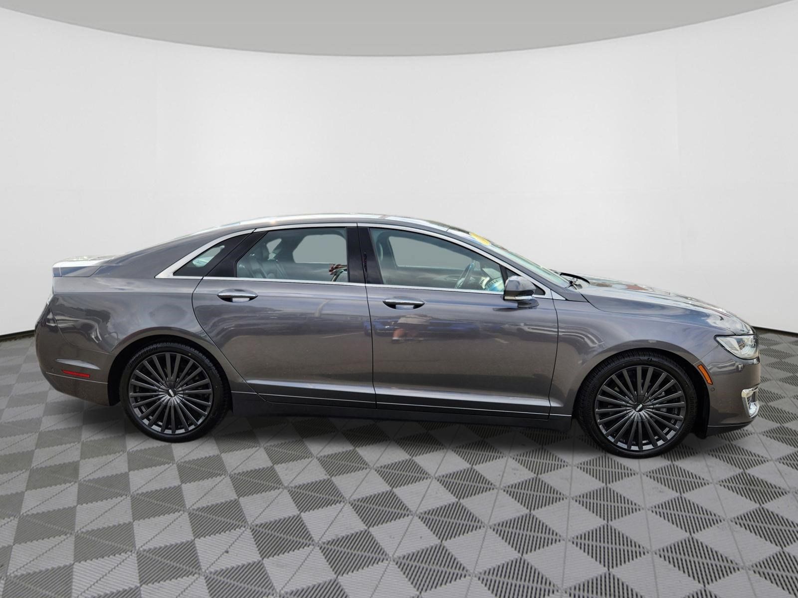 Used 2018 Lincoln MKZ Reserve w/ Technology Package AWD/4WD image 6