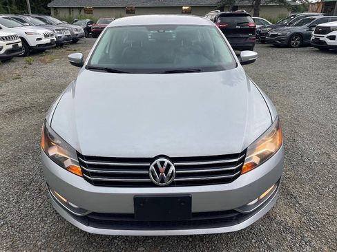 Used 2015 Volkswagen Passat 1.8T Limited Edition FWD image 2