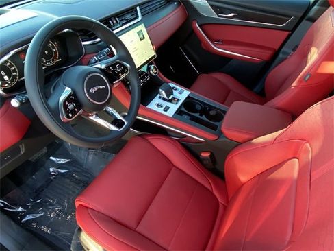 New 2025 Jaguar F-PACE R-Dynamic S image 5