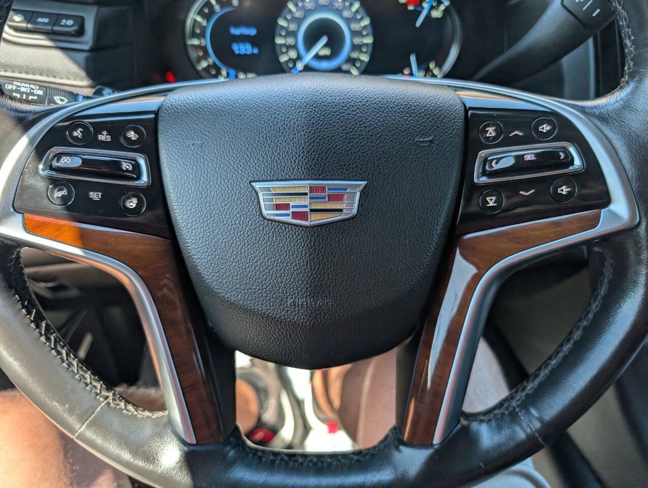 Used 2016 Cadillac Escalade Premium AWD/4WD image 24