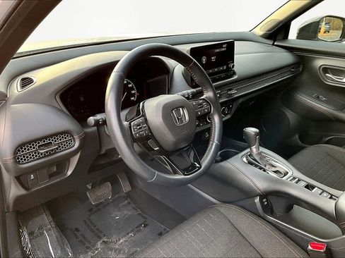 Used 2024 Honda HR-V Sport image 14