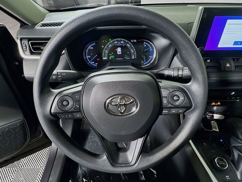 Certified 2025 Toyota RAV4 XLE AWD/4WD image 11