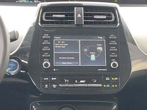 Used 2022 Toyota Prius LE FWD image 14