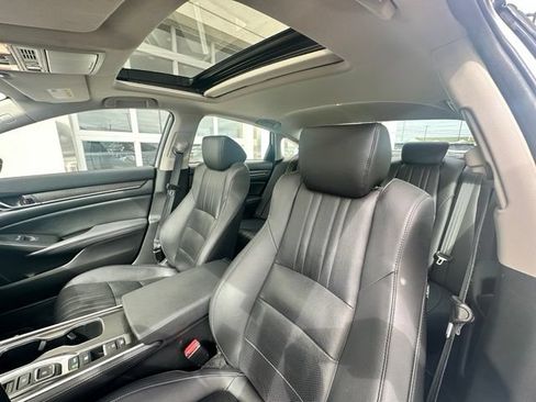 Used 2021 Honda Accord Touring image 7