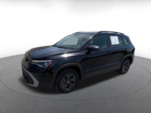 Used 2026 Volkswagen Taos S FWD image 8