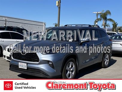 Certified 2023 Toyota Highlander LE