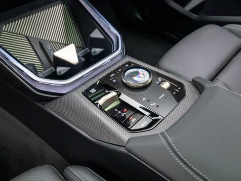 Used 2025 BMW X3 xDrive30i w/ Premium Package image 11