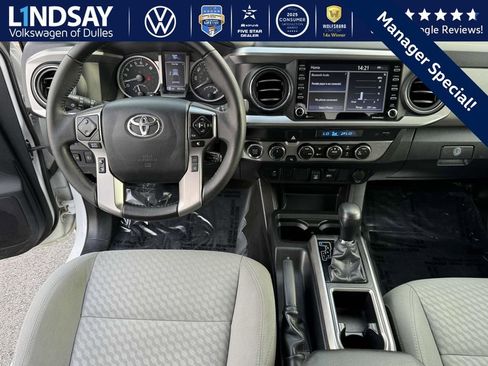 Used 2023 Toyota Tacoma SR5 w/ Technology Package image 9