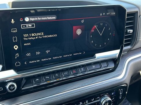 Used 2025 GMC Sierra 1500 SLT w/ SLT Premium Plus Package image 13