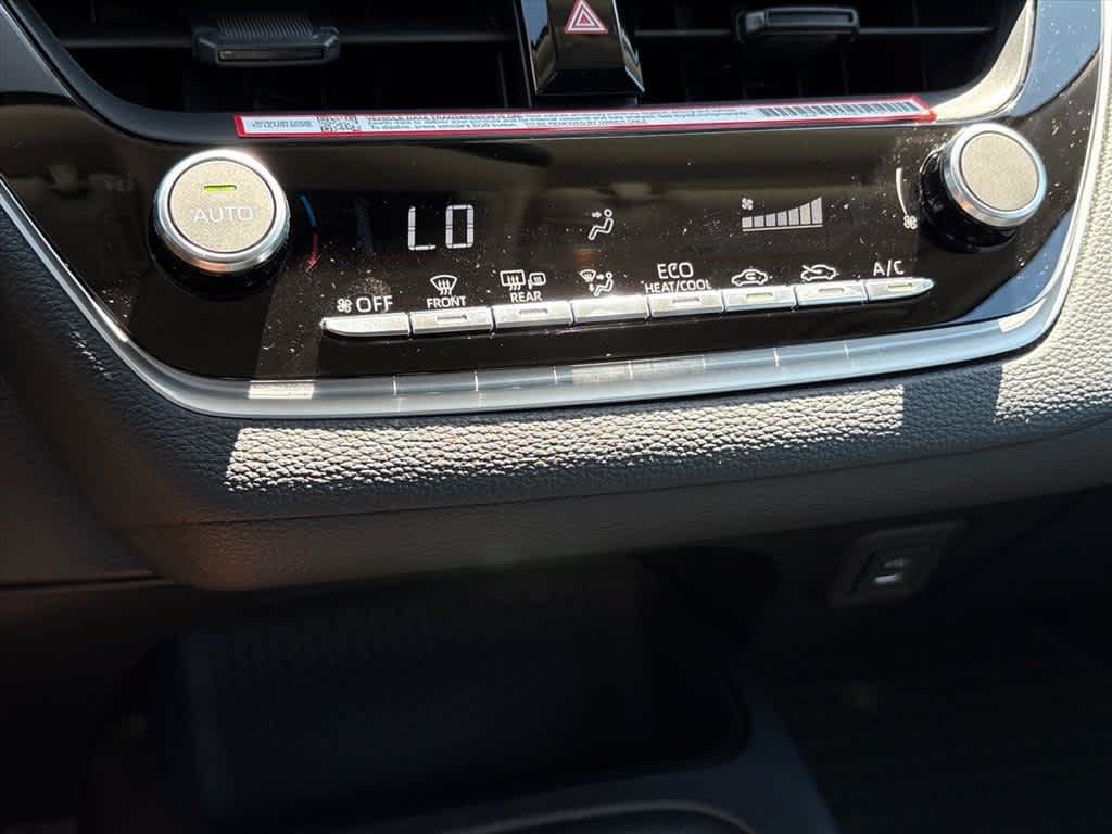 Used 2026 Toyota Corolla LE FWD image 15