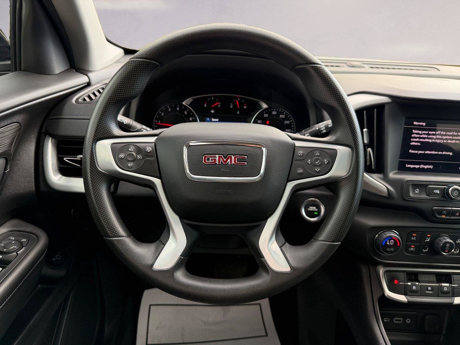 Used 2024 GMC Terrain SLE w/ Driver Convenience Package FWD image 12