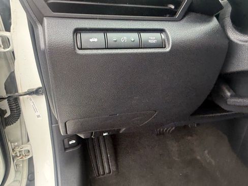 Used 2022 Nissan Altima 2.5 S AWD/4WD image 14