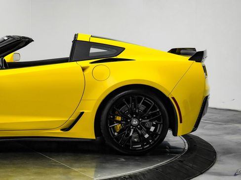 Used 2018 Chevrolet Corvette Z06 image 13