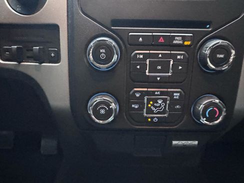 Used 2013 Ford F150 XLT w/ Luxury Equipment Group image 27
