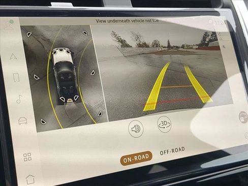 New 2026 Land Rover Discovery S AWD/4WD image 18