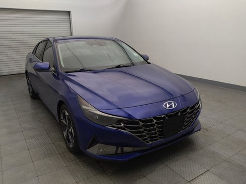 Used 2021 Hyundai Elantra Limited image 14